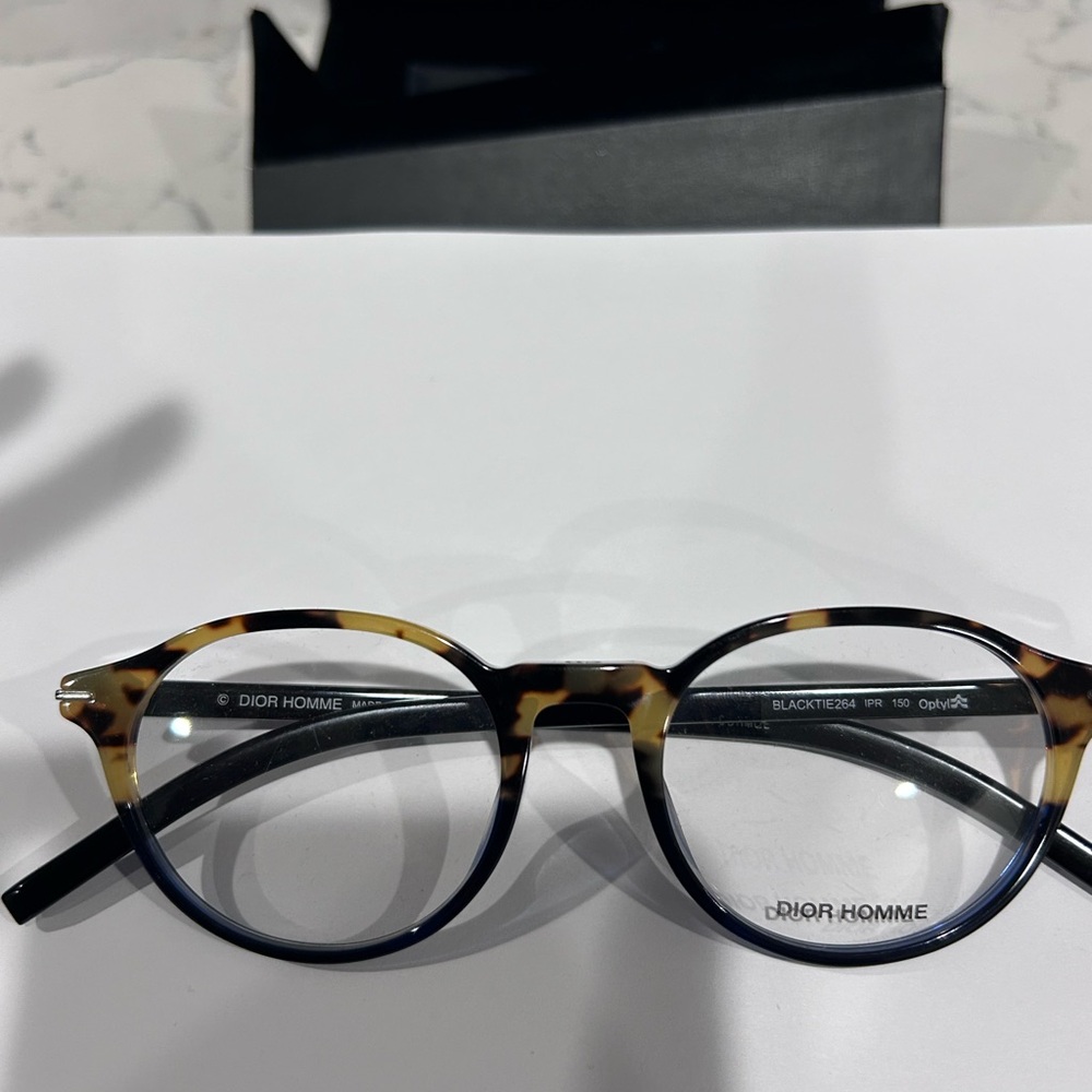Dior Tortoise Shell Eyewear (Authentic) View 2